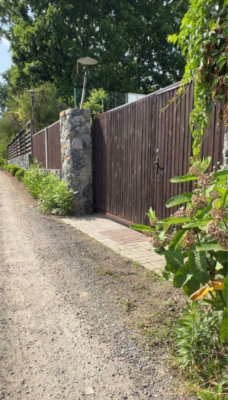 Здам будинок з басейном в Новоалександрівці, друга лінія від води.