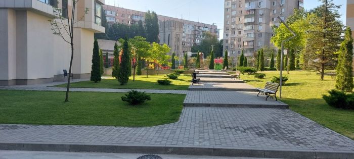 Продам 2х кімнатну квартиру 52 м ЖК Рыбинский