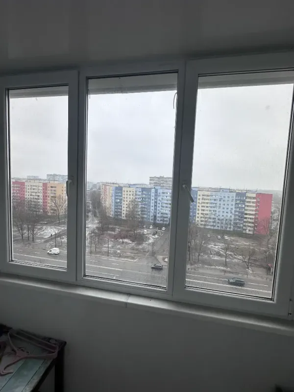 Продам велику 3к квартиру75 м² ж/м Покровський (Комунар) вул. Метробудівська 1