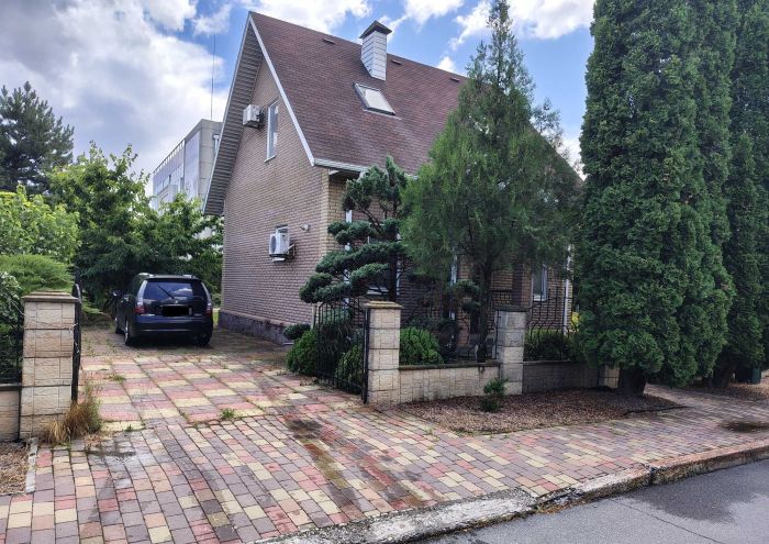 Продам дом 3к 96 м² участок 6 соток в поселке Золотые ключи