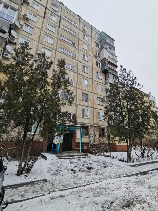 Продам 3к 60 м² ж/м Червоний Камінь 14 Покровский