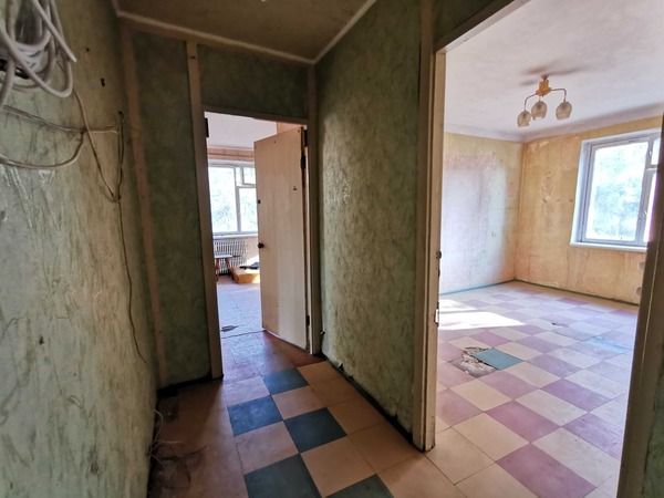 Продам 3к 60 м² ж/м Червоний Камінь 14 Покровский