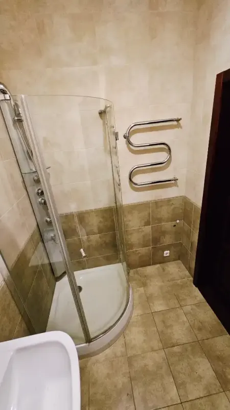 Продам 3к квартиру 71 м² в Центрі, біля парку Чкалова, сталинка