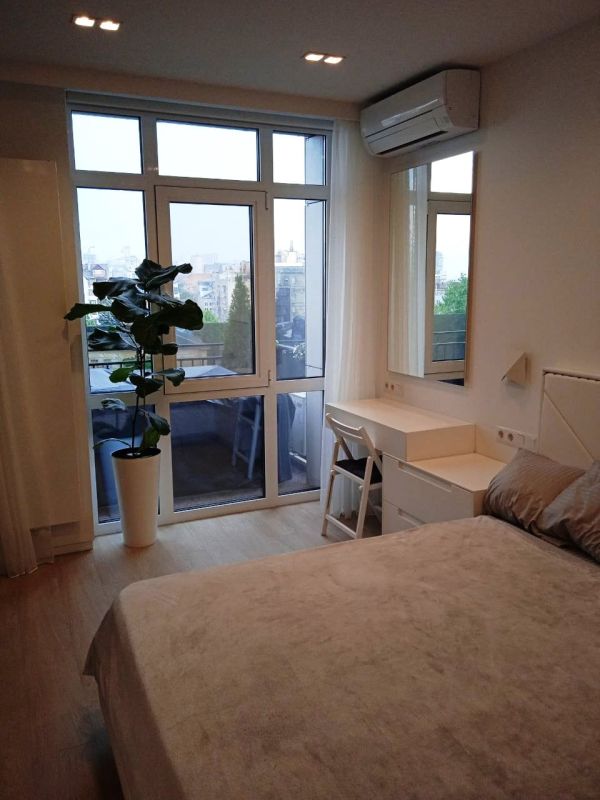 Продам 2к квартиру 80 м² ЖК Central Park, центр міста, парк Чкалова