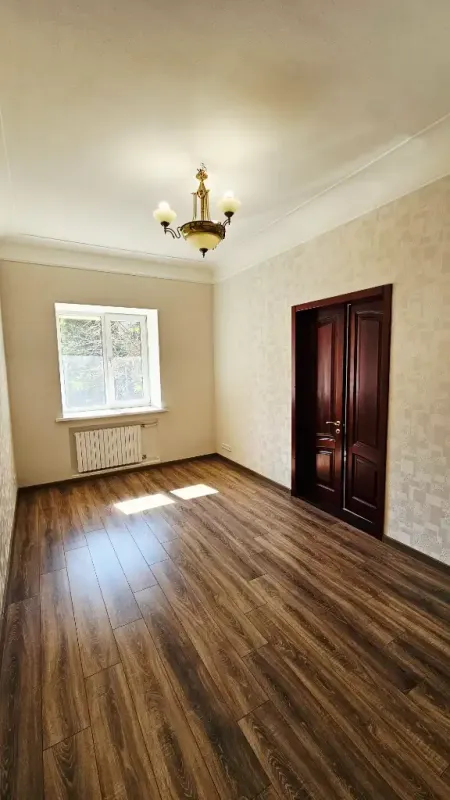 Продам 3к квартиру 71 м² в Центрі, біля парку Чкалова, сталинка