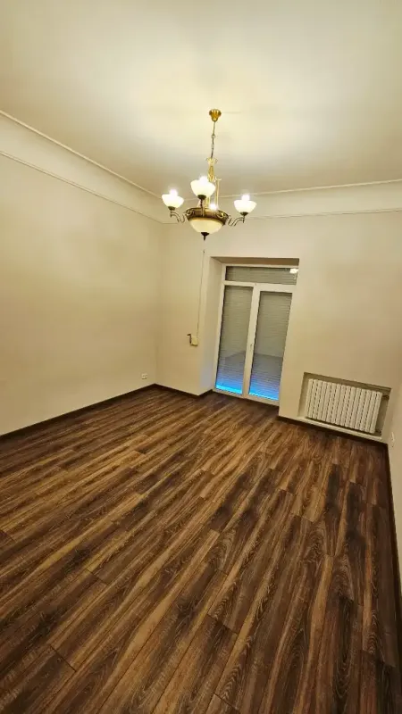Продам 3к квартиру 71 м² в Центрі, біля парку Чкалова, сталинка