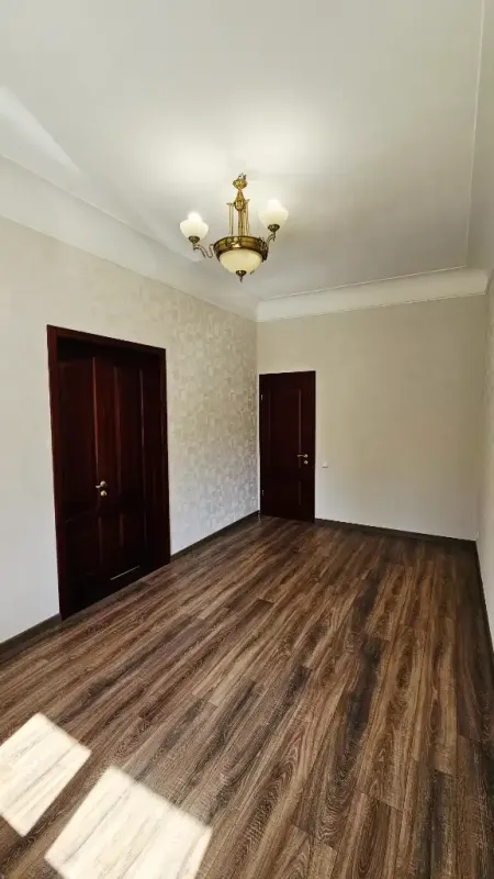 Продам 3к квартиру 71 м² в Центрі, біля парку Чкалова, сталинка