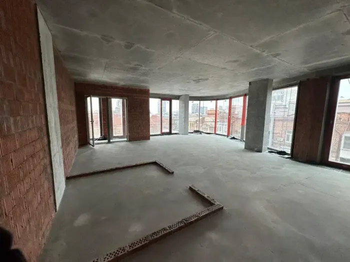 Продам 2х кімнатну квартиру 87.4 м² в самому центрі міста Дніпро на вул. Короленко ЖК Mozart