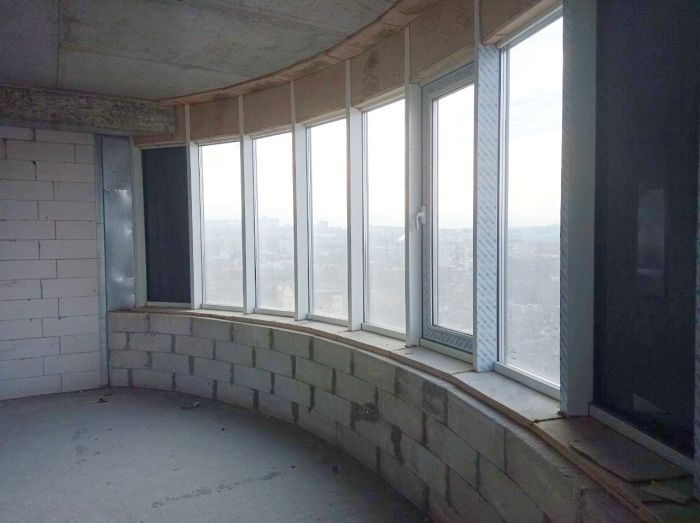 Продам 4 кімнатну квартиру 107.3 м² ЖК Баку, парк Чкалова