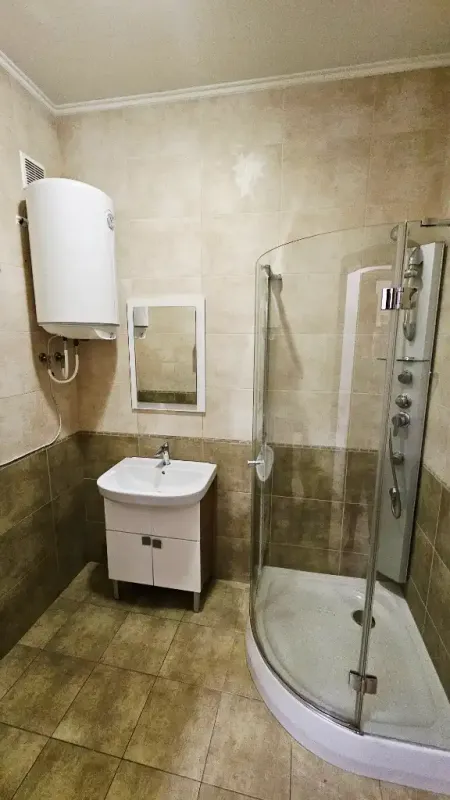 Продам 3к квартиру 71 м² в Центрі, біля парку Чкалова, сталинка