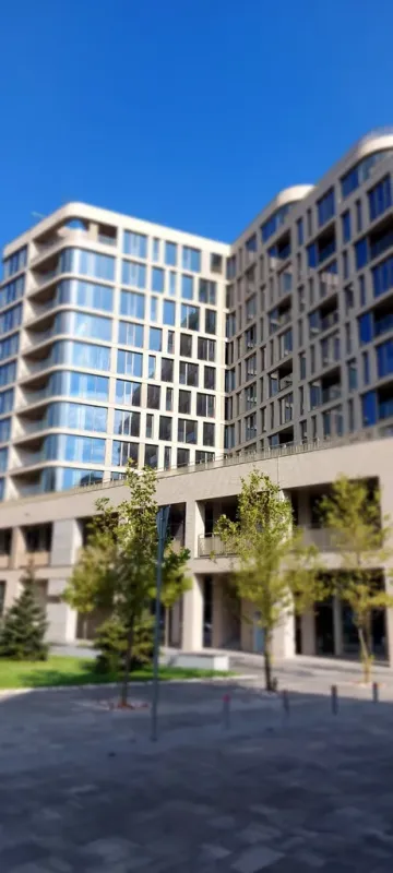 Продам 2х кімнатну квартиру 87.4 м² в самому центрі міста Дніпро на вул. Короленко ЖК Mozart