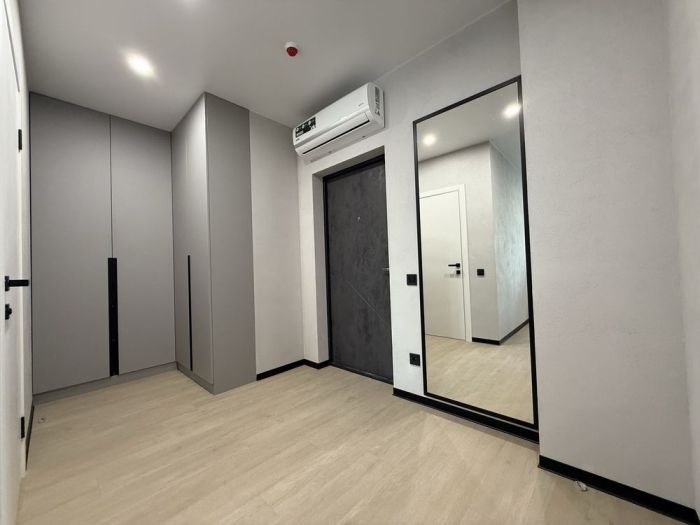 Продам простора 1-кімнатна квартира площею 46,5 м² з неймовірним видом на Дніпро ЖК “Фаворит”