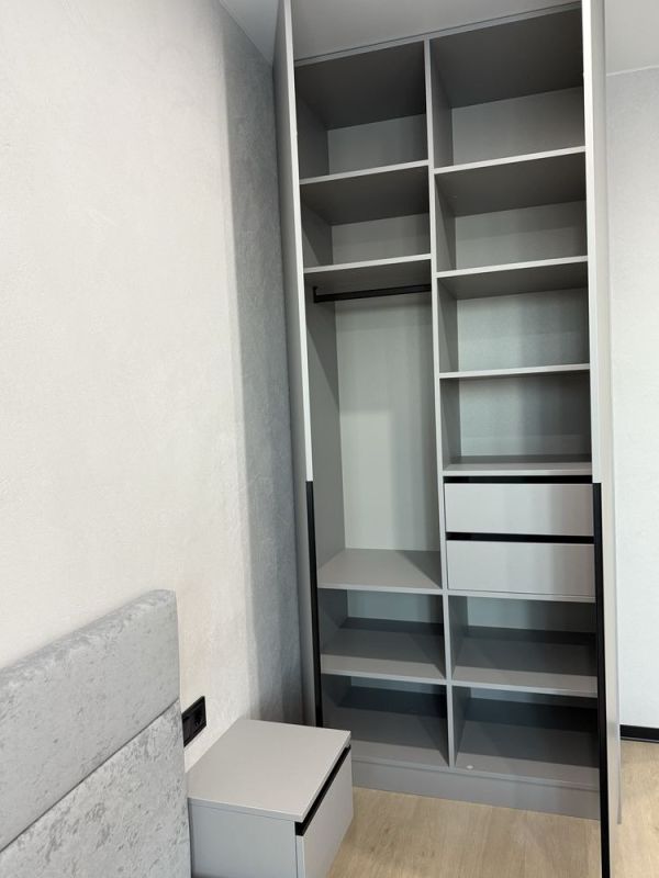 Продам простора 1-кімнатна квартира площею 46,5 м² з неймовірним видом на Дніпро ЖК “Фаворит”