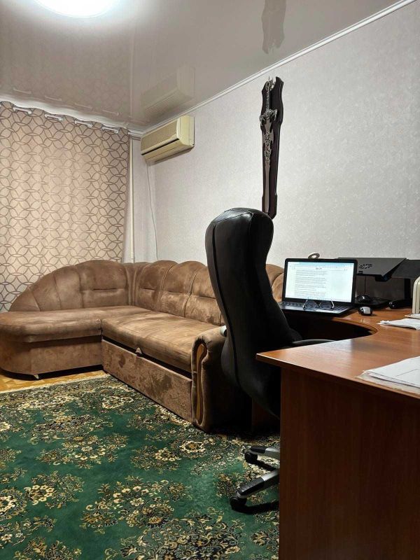 Продам 3к квартиру з ремонтом 69.50 м² на ж/м Парус-1