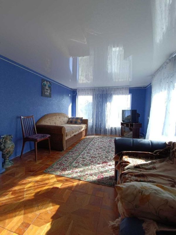 Продам дачу 3к 80 м², 4.4 сотки ст Смарагд на березі Орелі