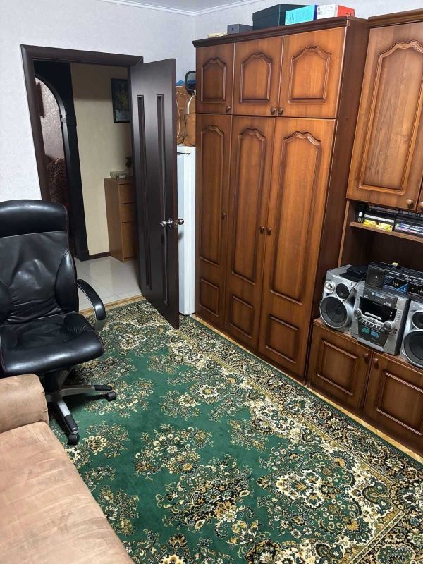 Продам 3к квартиру з ремонтом 69.50 м² на ж/м Парус-1