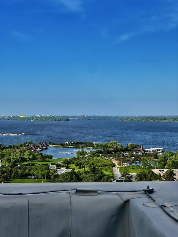 Продам пент хаус 150 м2 с террасой и видом на реку ЖК Южный