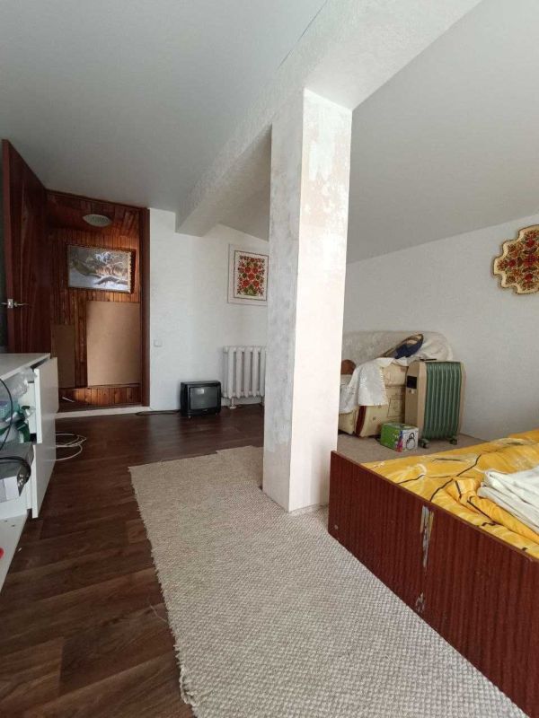 Продам дачу 3к 80 м², 4.4 сотки ст Смарагд на березі Орелі