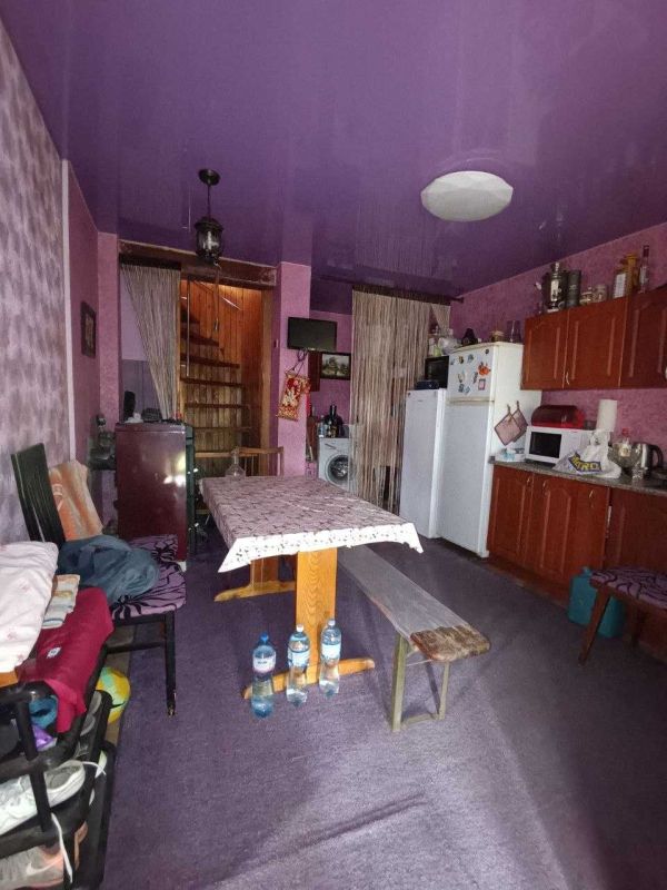 Продам дачу 3к 80 м², 4.4 сотки ст Смарагд на березі Орелі