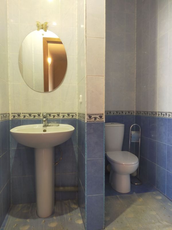 Продам 3-х уровневую квартитру (3 этажа) в центрі пр. Леси Украинки