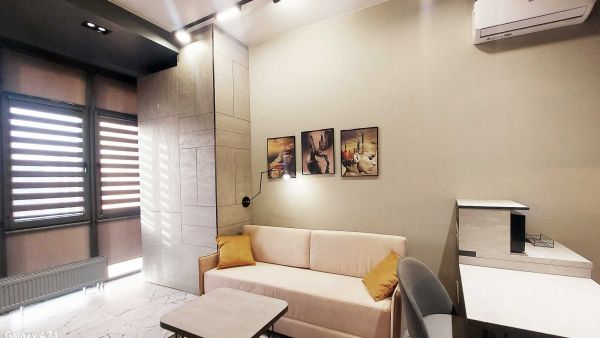 Сдам 2х комнатную квартиру 40 ЖК Женева