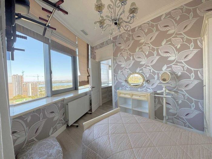 Продам 5к квартиру в Днепре ЖК Славия проспект Д. Яворницкого дом 3