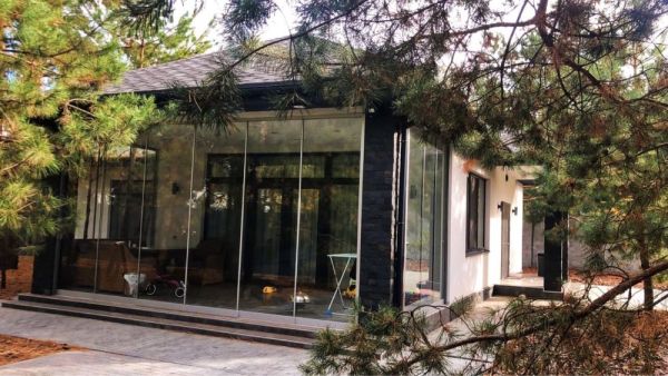 Продажа дома в Обуховке 170 м2 в закрытом городке Лесная пристань участок 15 соток