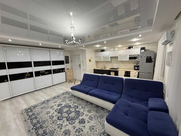 Продам 3к квартиру 64.20 м² на Червоний Камінь