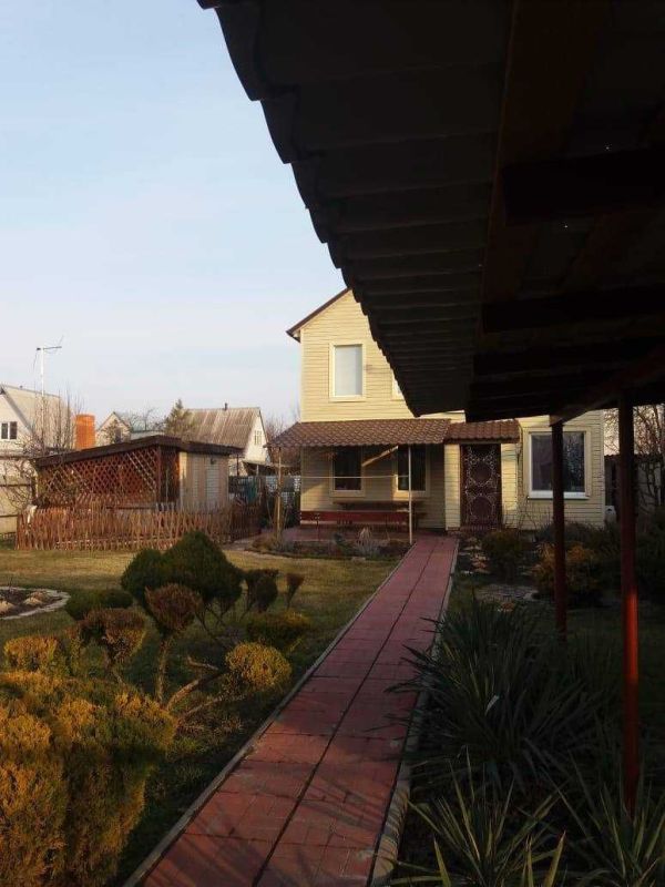 Продам дачу 3к 80 м², 4.4 сотки ст Изумруд на берегу Орели