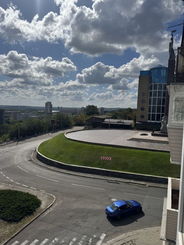 Продам 2к квартиру 45 м² в центре Днепра возле памятника Славы