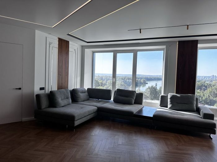 Продам велику 4к квартиру 160 м² з ремонтом, власною терасою ЖК Bartolomeo