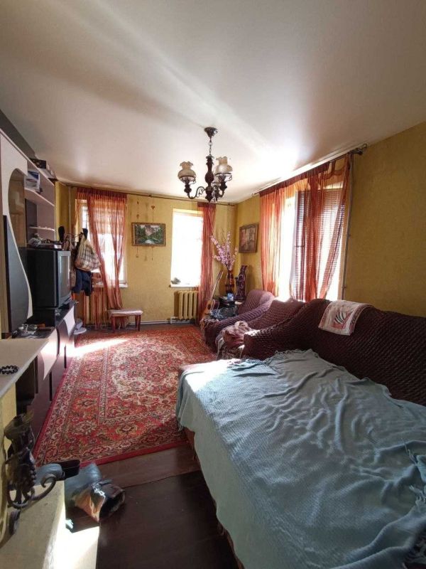 Продам дачу 3к 80 м², 4.4 сотки ст Смарагд на березі Орелі