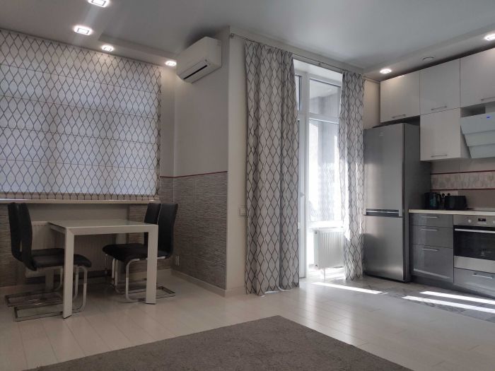 Продам 2к квартиру  60 м² в ЖК IQ House з паркингом та кладовой 9м