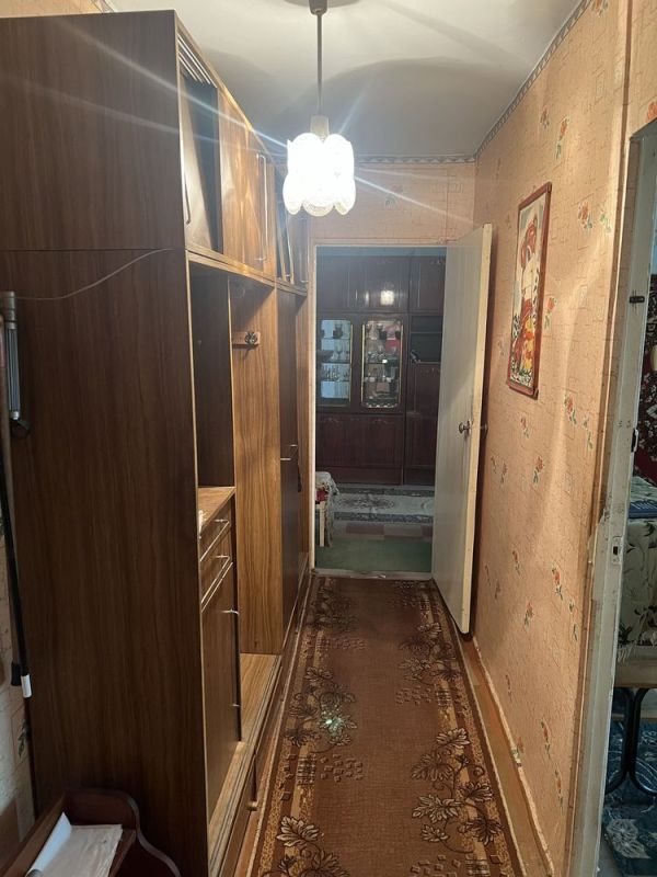 Продам 3к квартиру 70.40 м² на Коммунаре