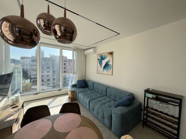 Продам 3х кімнатну квартиру 125 м ЖК Фестивальный з чудовим панорамним видом на набережну міста