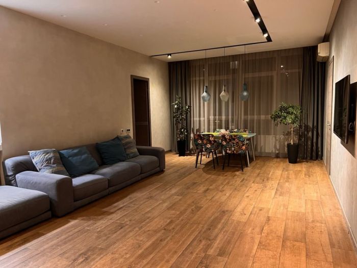 Здам 4х кімнатну квартиру 130 м² на Рогальова в центрі міста Дніпра ЖК Дуэт