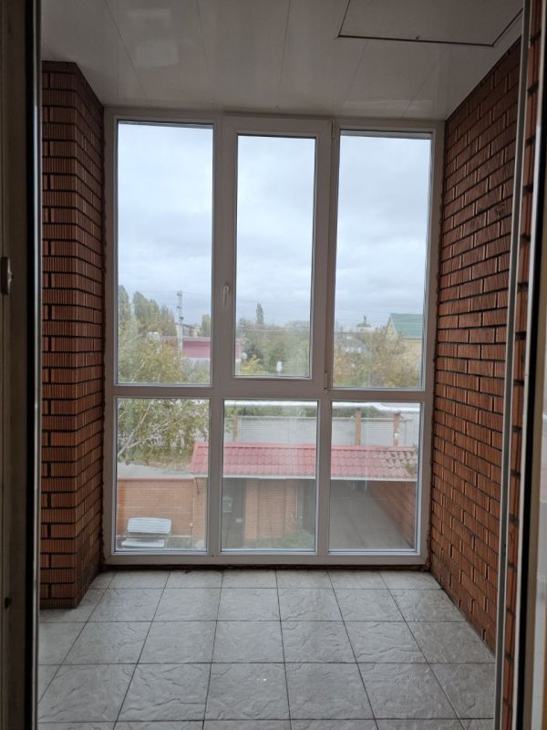 Продам будинок  178 м² 3 соткі в районі ресторана Едбург вул. Далекосхідна
