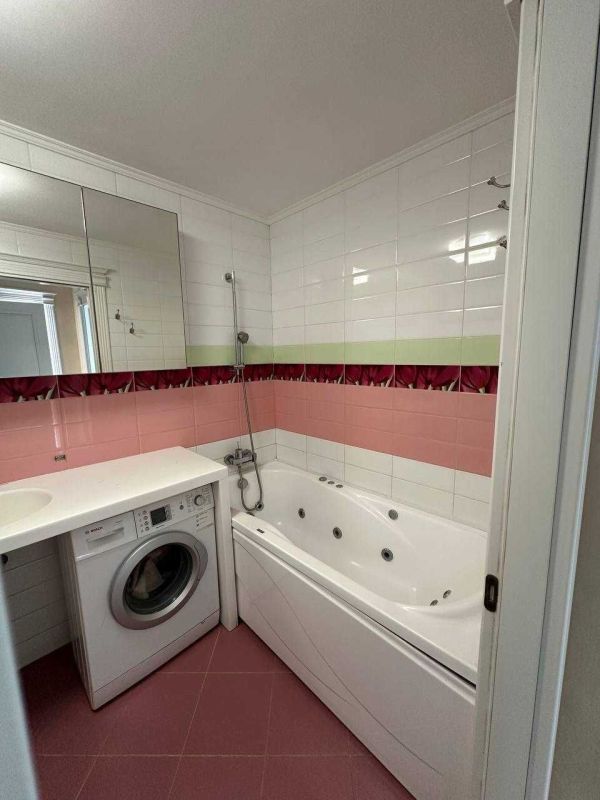 Продам 3к квартиру 74.50 м² с мебелью, техникой, ремонтом и с видом на реку на жм Фрунзенский