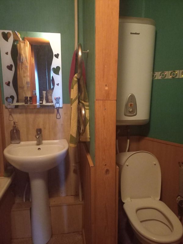 Продам 2к квартиру 47 м² на Червоний Камінь, Покровький