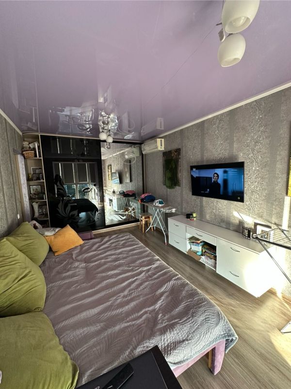 Продам 2к квартиру з ремонтом 54 м² на ж/м вул. Метробудівська 17