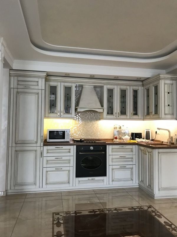 Продам эксклюзивную 3к квартиру  88.90 м² на ж/м Покровский с дизайнерским ремонтом