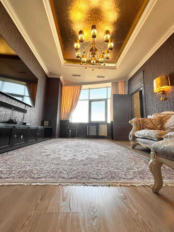 Продам 5к квартиру в Днепре ЖК Славия проспект Д. Яворницкого дом 3