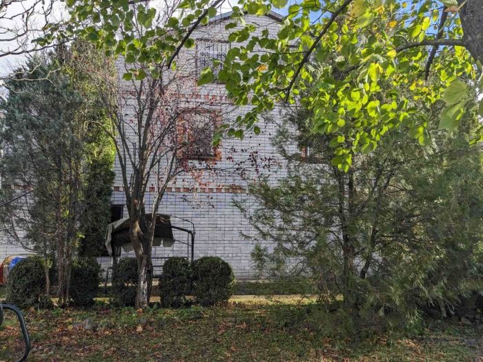 Продам будинок 276.90 м² в Обухівці за мостом Ізумруд