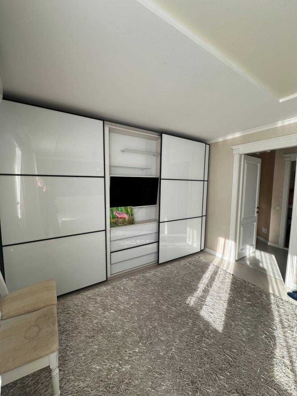 Продам 3к квартиру 74.50 м² с мебелью, техникой, ремонтом и с видом на реку на жм Фрунзенский