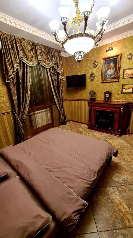 Продам 2к квартиру  50 м² со своим газовым отоплением, ремонтом на рабочей, сталинка