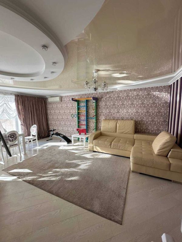 Продам 3к квартиру 74.50 м² с мебелью, техникой, ремонтом и с видом на реку на жм Фрунзенский