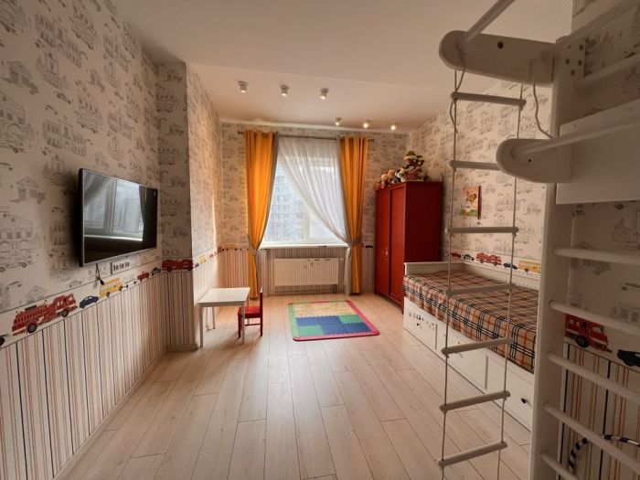 Здам 4х кімнатну квартиру 130 м² на Рогальова в центрі міста Дніпра ЖК Дуэт