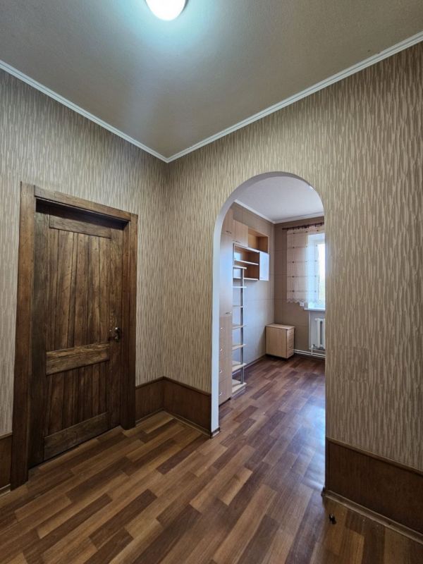 Продам будинок  178 м² 3 соткі в районі ресторана Едбург вул. Далекосхідна