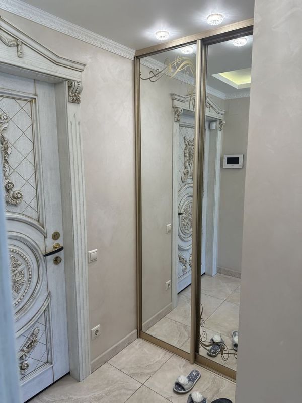 Продам эксклюзивную 3к квартиру  88.90 м² на ж/м Покровский с дизайнерским ремонтом