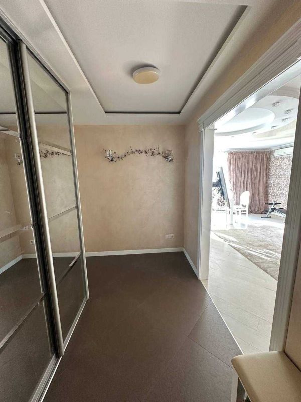 Продам 3к квартиру 74.50 м² с мебелью, техникой, ремонтом и с видом на реку на жм Фрунзенский